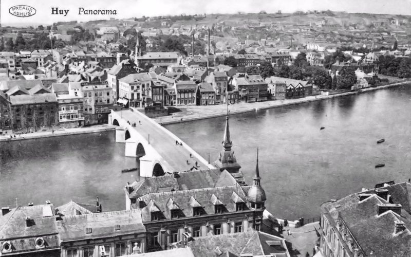 Fichier:Vue de Huy.jpg